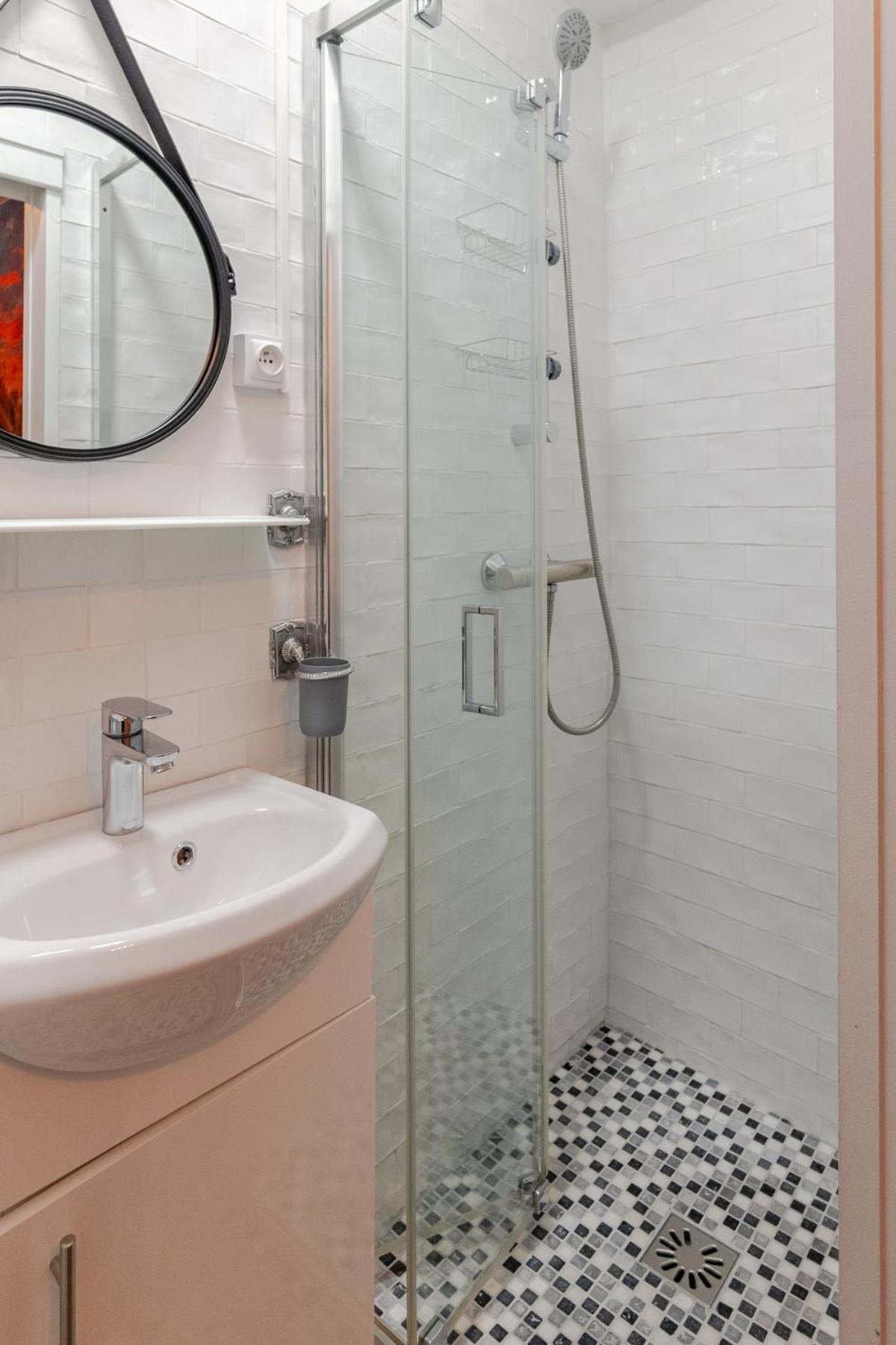 Studio Paris - Metro 7 Cadet - Quartier Faubourg-Montmartre Exterior foto